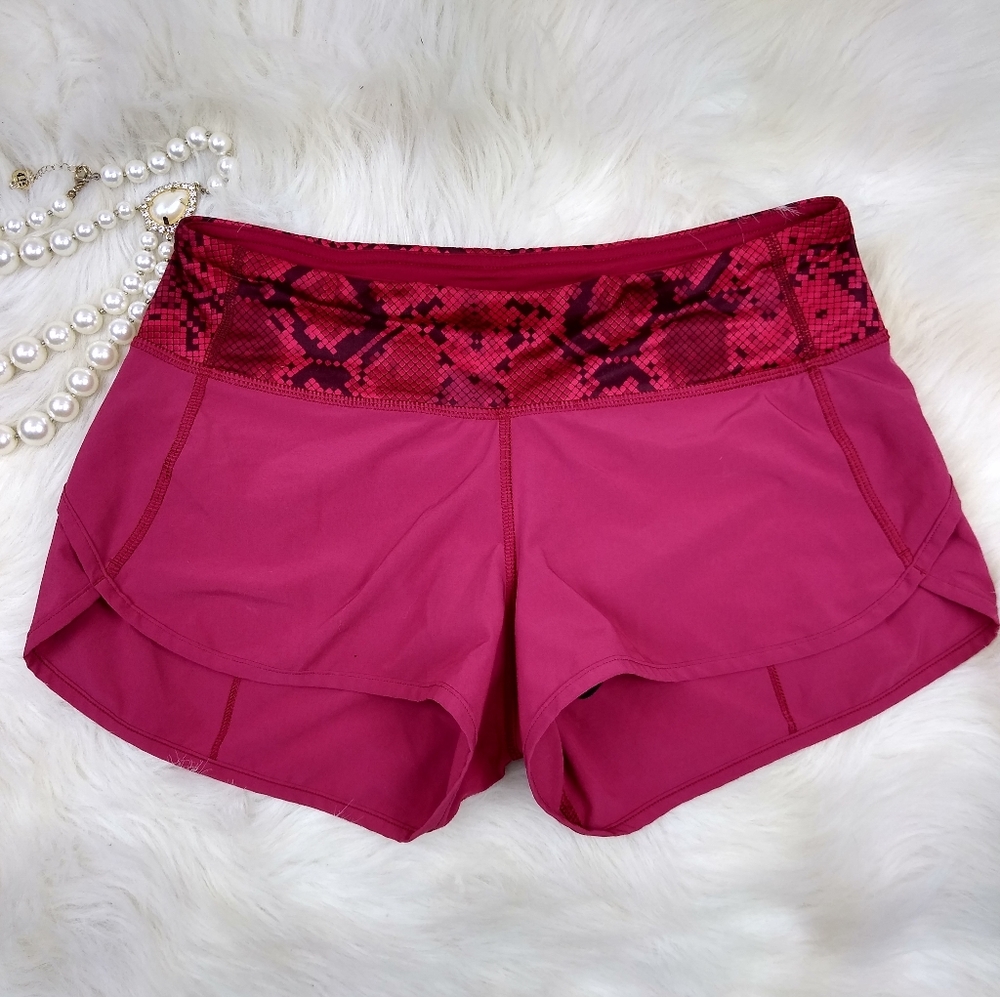 Lululemon 4 speed short red snake print